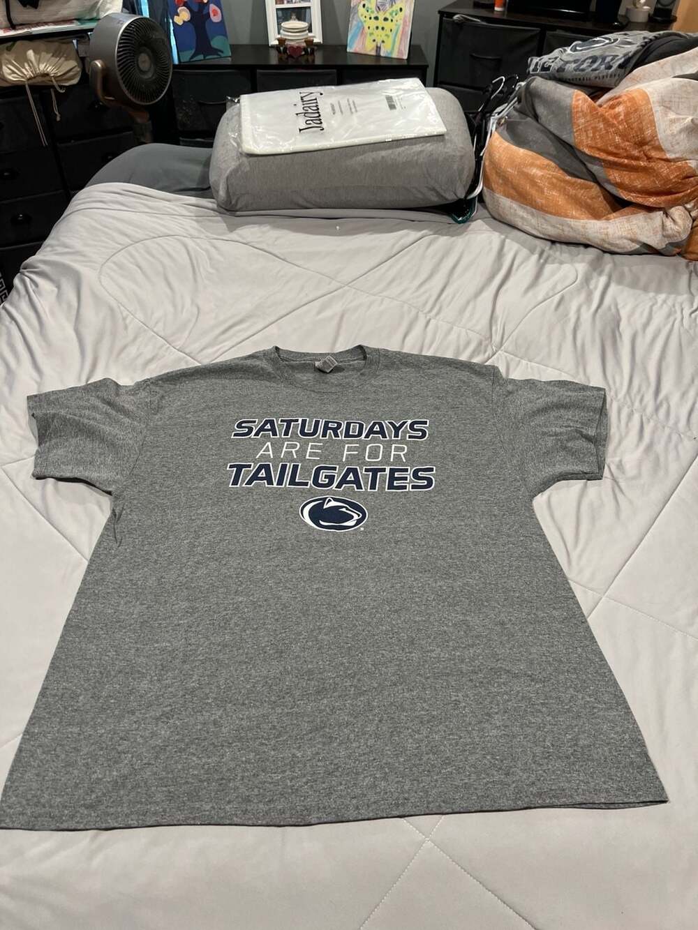 Penn State Nittany Lions Saturdays Are For Tailgates Gray Graphic T-Shirt XL